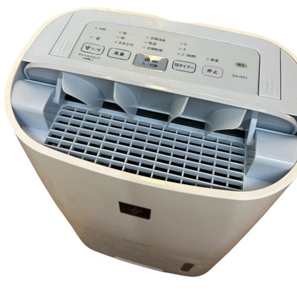 シャープ SHARP コンプレッサー式除湿機 プラズマクラスター搭載 ホワイト CV-H71-W 家電 除湿機 衣類乾燥 衣類消臭 梅雨 中古 W４