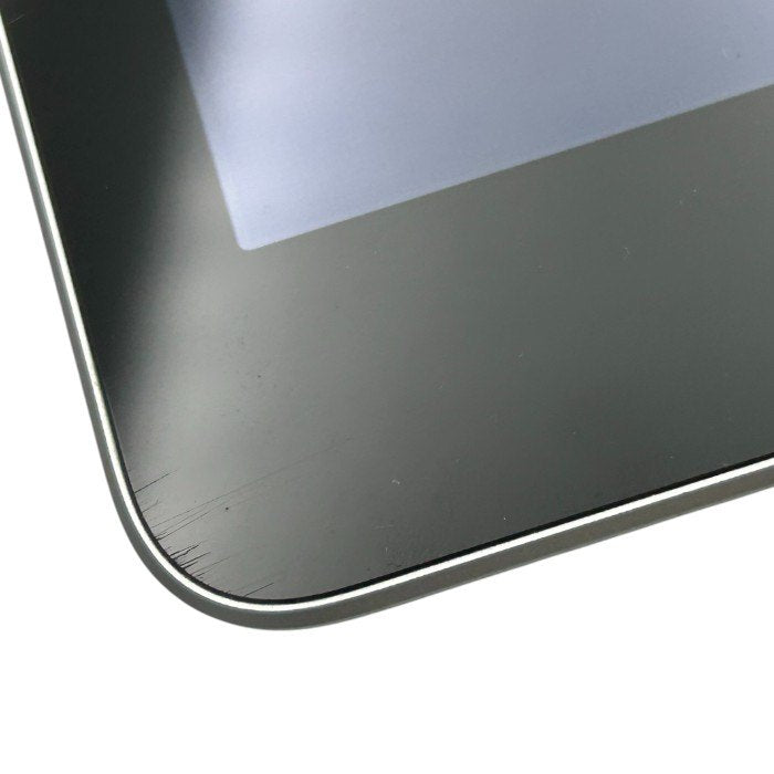 apple アップル iPad アイパッド 第5世代 32GB 本体 タブレット Wi-Fiモデル 9.7型 中古 W４