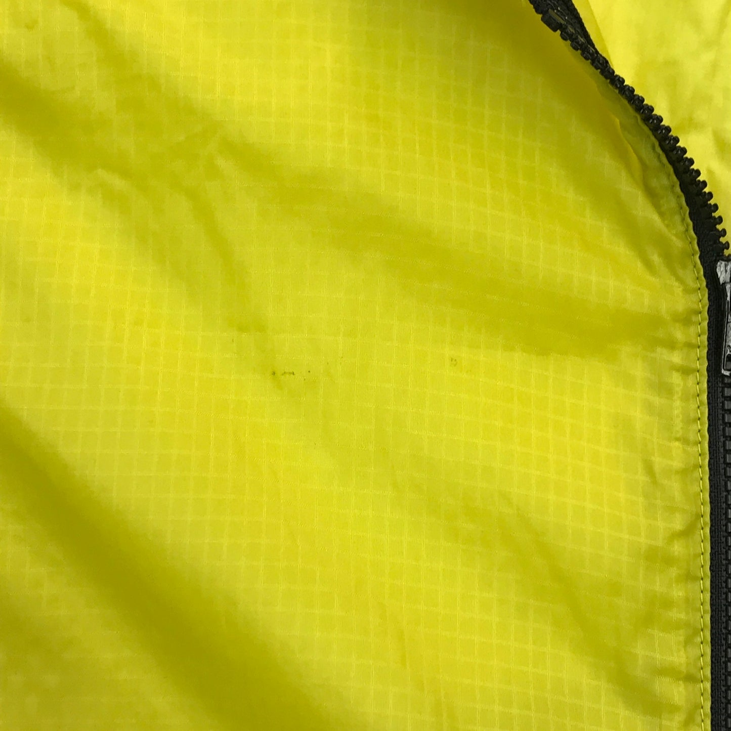 THE NORTH FACE ザノースフェイス ナイロンジャケット メンズ フルジップ アウトドア 薄手 軽量 Lサイズ イエロー NP11108 中古 T1