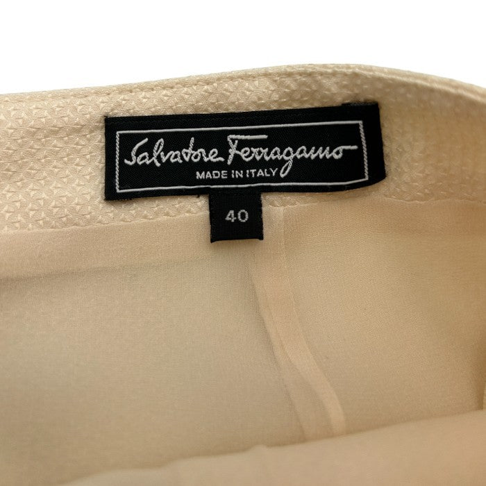 salvatore Ferragamo サルヴァトーレ フェラガモ タイト スカート 40 レディース ブランド おしゃれ フェミニン ホワイト 中古 W４