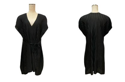 PLEATS PLEASE プリーツプリーズ イッセイミヤケ フレンチスリーブ カットソー サイズ3 ブラック 中古 D4