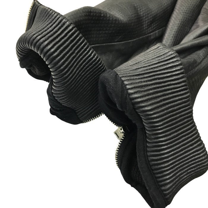 DIESEL ディーゼル レザーパーカー メンズ シープスキン 羊革 フルジップ ジャケット エンボス加工 フード ブラック Mサイズ 中古 T1