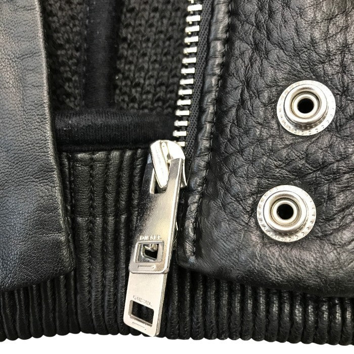 DIESEL ディーゼル レザーパーカー メンズ シープスキン 羊革 フルジップ ジャケット エンボス加工 フード ブラック Mサイズ 中古 T1