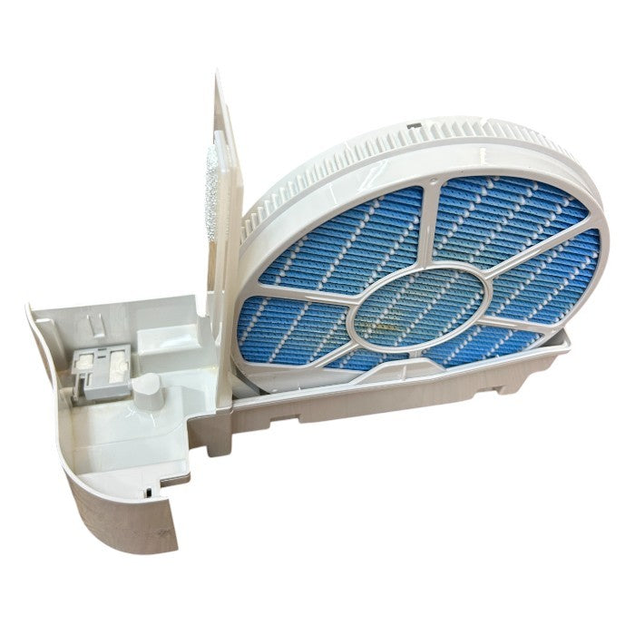 【中古】 シャープ 加湿 空気清浄機 KC-R50-W プラズマクラスター 7000 23畳 ホワイト タンク容量 約2.5L/加湿量500mL SHARP 家電 集じん 脱臭 W４