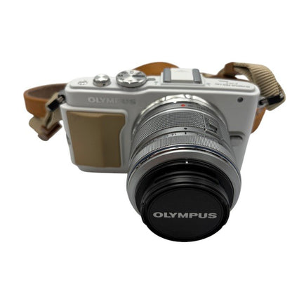 OLYMPUS オリンパス PEN Lite ミラーレス デジタル一眼レフ カメラ レンズセット E-PL5 デジカメ ズーム フラッシュ 家電製品 撮影 中古 W４