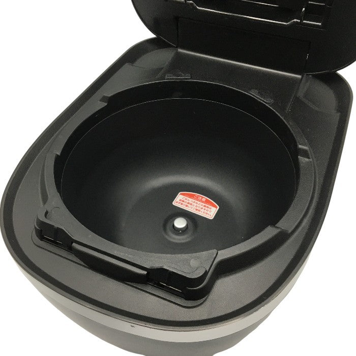 タイガー 炊飯器 3.5合 圧力IH 炊きたて 炊飯ジャー ご泡火炊き TIGER ピュアブラック 3合 JPD-G060-KP 中古 Y4