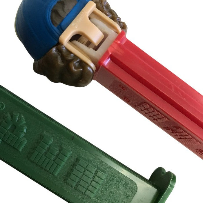 PEZS ペッツ STRANGER THINGS ルーカス ダスティン セット キャンディディスペンサー NETFLIX ストレンジャーシングス 海外 中古 T1