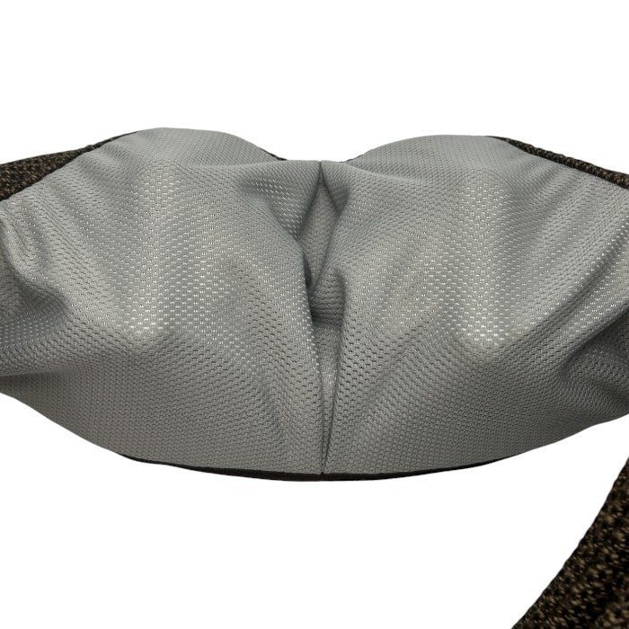 OMRON オムロン ネックマッサージャー HM-150-BW 医療機器認証番号：231AHBZX00006000 マッサージ器 家電 首 肩 ヒーター 中古 W４