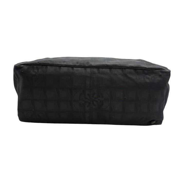 CHANEL シャネル ニュートラベルライン MM トートバッグ ナイロン レザー ブラック バッグ ブランド 鞄 A4 レディース 中古 W1