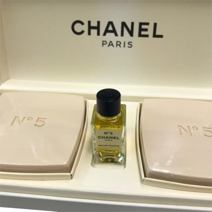 CHANEL シャネル N°5 ロー オードゥ トワレット サヴォン ギフトセット 石鹸 & 香水 セット 中古 Y1