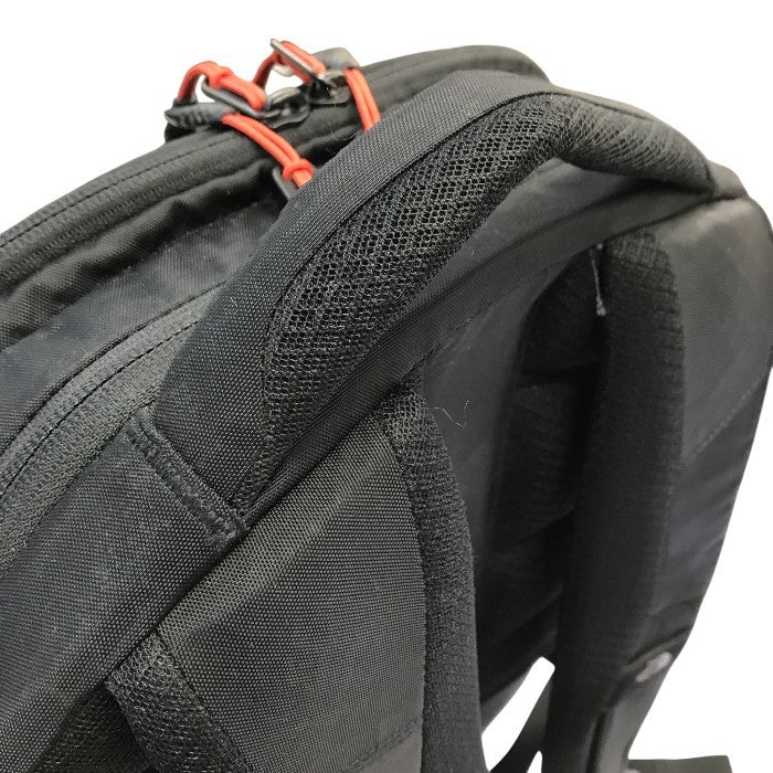 THE NORTH FACE ザノースフェイス MIKUROBYTE デイパック メンズ PC収納 B4サイズ バックパック リュック ブラック NT00CHK5 中古 T1