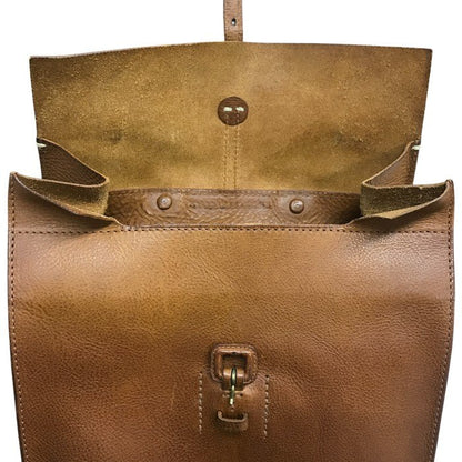 genten ゲンテン トスカ 封筒型 リュック レディース レザー 無地 B5収納可 フック付き ブラウン 中古 T1