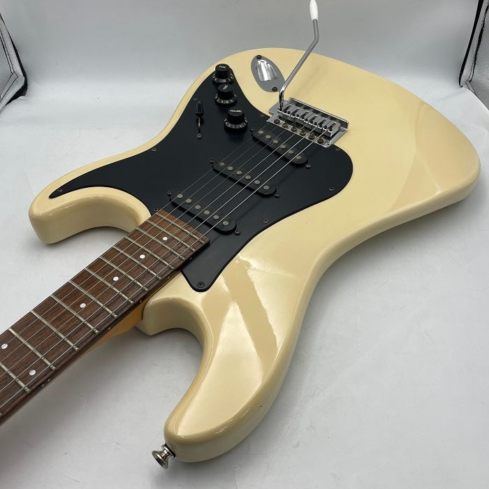 Samick ストラトタイプ エレキギター クリーム ブラック サミック 入門 練習 中古 R4