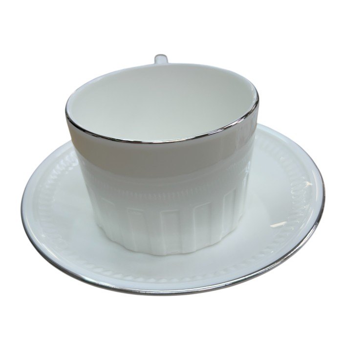 WEDGWOOD コロシアムプラチナ カップ＆ソーサー ウェッジウッド 洋食器 ブランド ホワイト 中古 W４