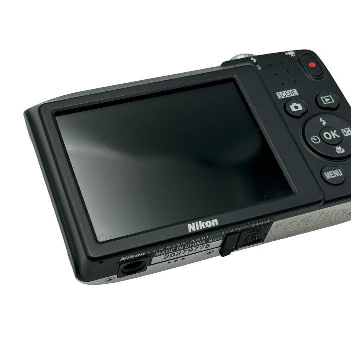 Nikon ニコン COOLPIX デジタルカメラ シルバー 光学5倍ズーム コンパクト 薄型 A100SL デジカメ クールピクス カメラ 撮影 動画 中古 W４