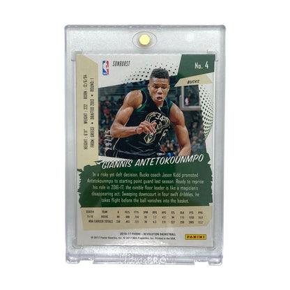 PANINI NBAカード REVOLUTION GIANNIS ANTETOKOUNMPO BUCKS #4 中古 IT2