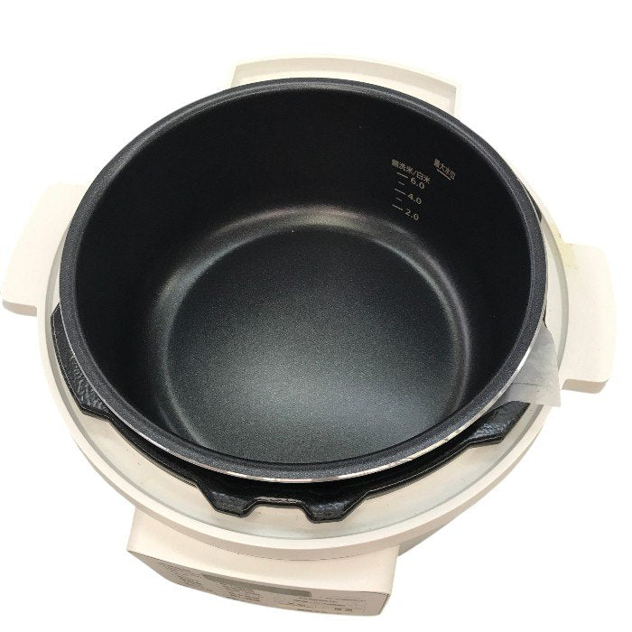 アイリスオーヤマ 電気圧力鍋 4.0L ホワイト PC-MA4-W 中古 Y1