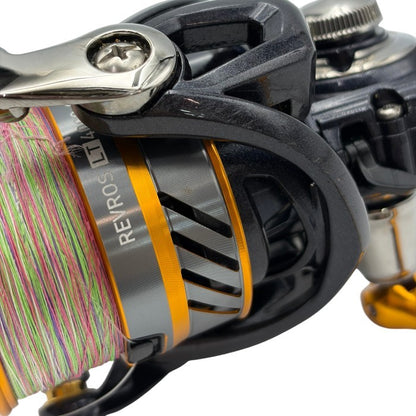DAIWA ダイワ スピニングリール REVROS LT4000-CH リール 釣り具 アウトドア フィッシング 中古 W４