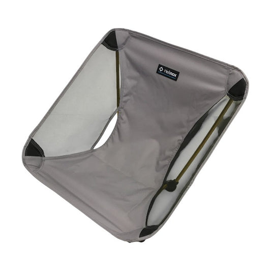 Helinox ヘリノックス グラウンドチェア ロータイプ 折りたたみ コンパクト 軽量 グレー 8022Y 中古 T1