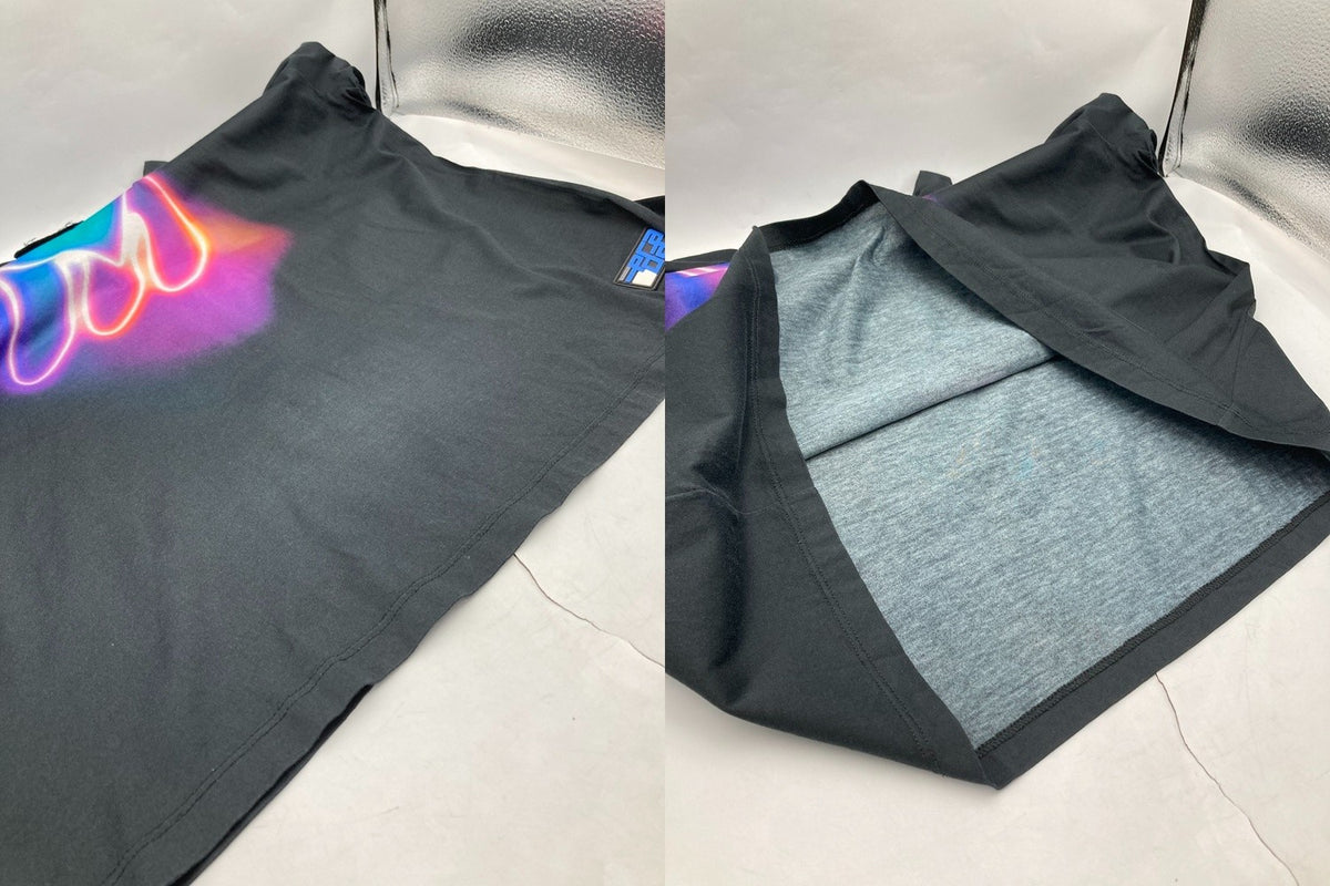 PRADA プラダ ネオン バナナトライアングル グラフィック プリントTシャツ サイズXS メンズ 中古 D4