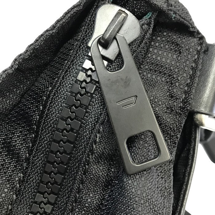 DIESEL ディーゼル ショルダーバッグ ユニセックス ナイロン レザー サコッシュ ブラック 中古 T1