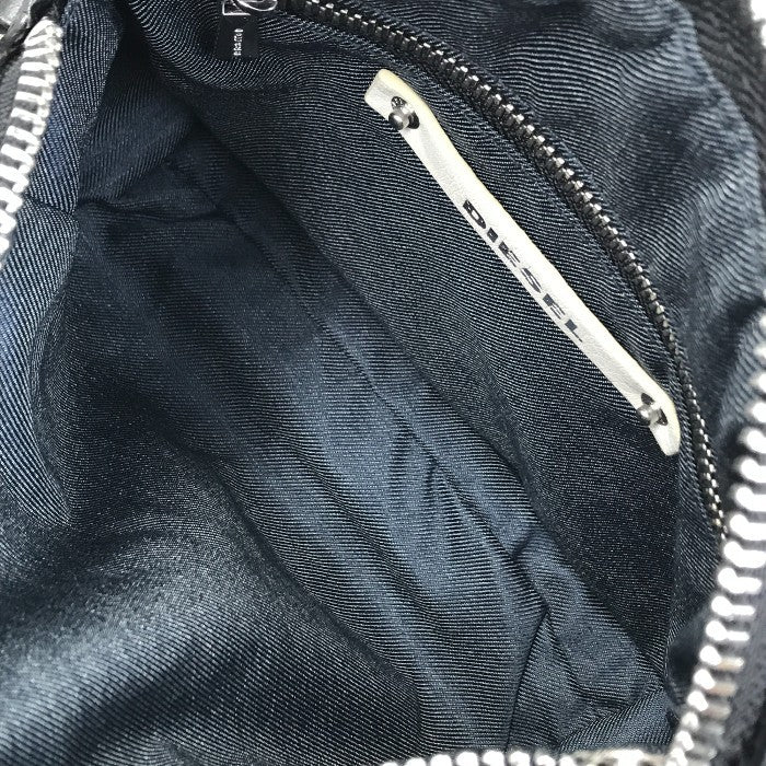 DIESEL ディーゼル LE-ZIPPER ショルダーバッグ レディース クラッチ レザー チェーン 斜め掛け 2way ジップ モノトーン ホワイト/ブラック 中古 T1
