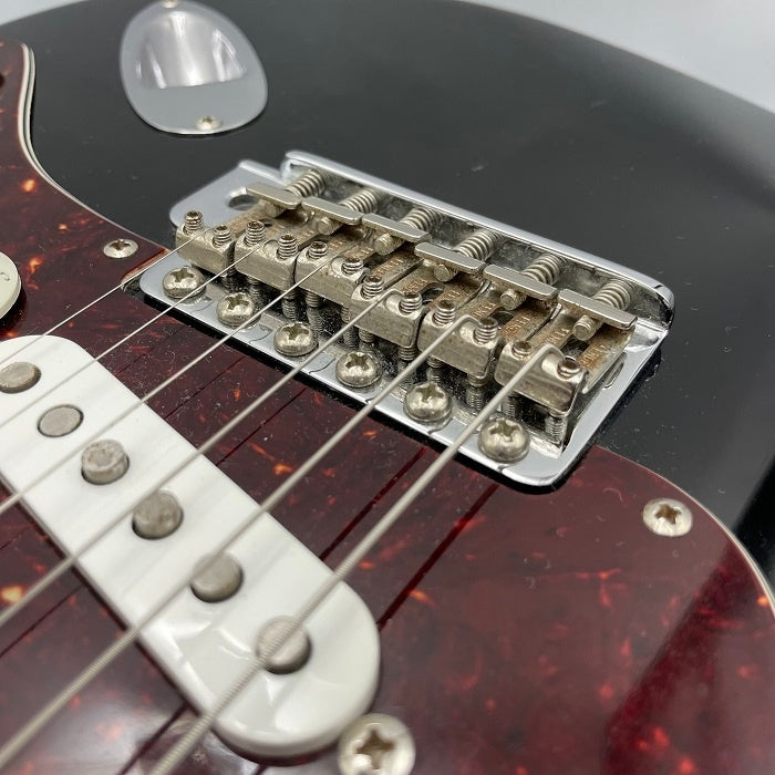 Fender フェンダージャパン ストラトキャスター エレキギター 入門 練習 3シングル べっ甲 フルサイズ 中古 R4
