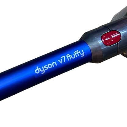 ダイソン ハンディクリーナー コードレス掃除機 サイクロン式 布団クリーナー Dyson V7 Fluffy SV11 FF 家電 充電式 バッテリー交換済み 中古 W４