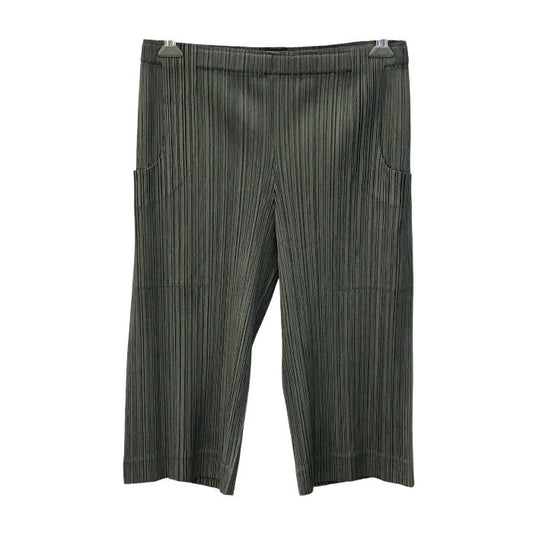 PLEATS PLEASE プリーツプリーズ イッセイミヤケ ショートパンツ レディース ISSEY MIYAKE ポリエステル カーキ 2サイズ PP91-JF401 中古 T1