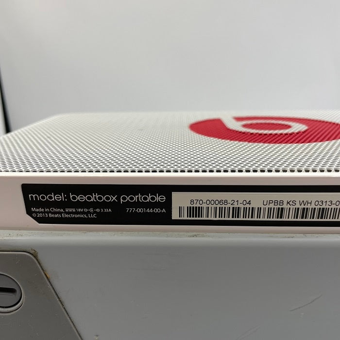 Beats By Dr. Dre Beatbox UPBB KS  ビーツ ビートボックスポータブル ブルートゥーススピーカー WH Bluetooth ワイヤレス 持ち運び 電池 中古R1