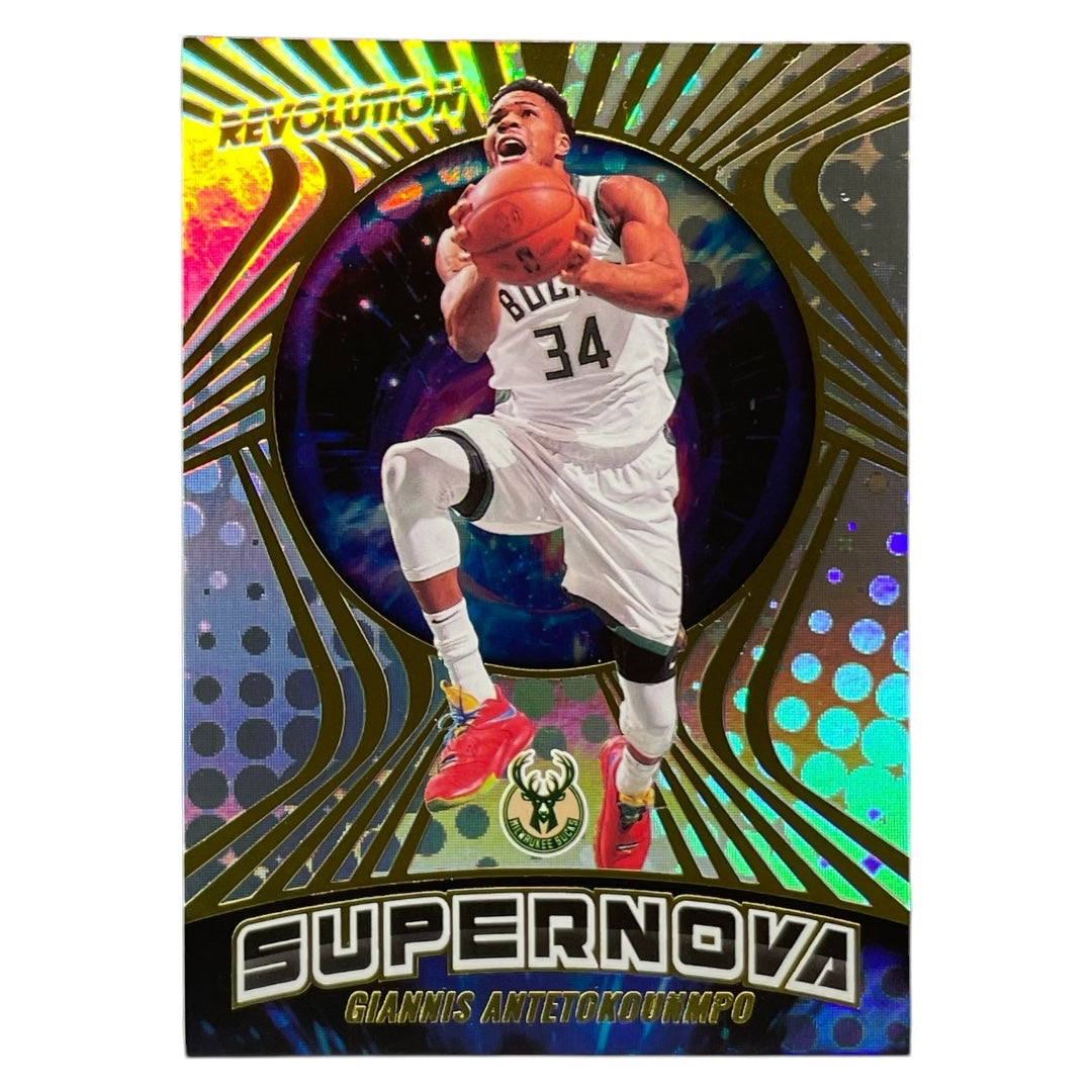 PANINI NBAカード REVOLUTION GIANNIS ANTETOKOUNMPO BUCKS #7 中古 IT2