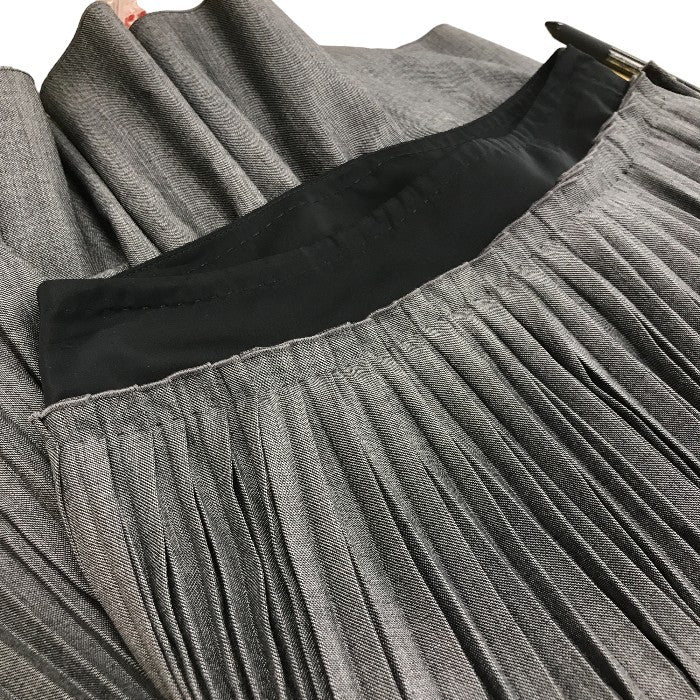 LOUIS VUITTON ルイヴィトン スカート レディース 秋冬 プリーツ ウール 膝丈 グレー XS 34サイズ 中古 MK1
