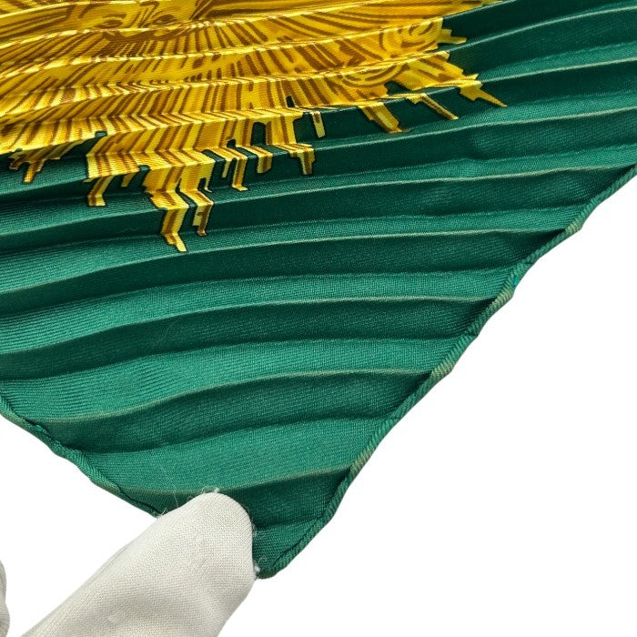 HERMES エルメス プリーツ スカーフ グリーン レディース ブランド おしゃれ 服飾 中古 W４