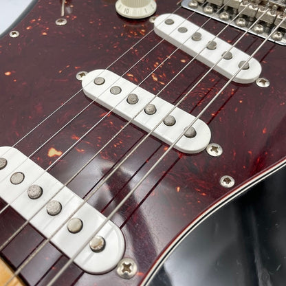 Fender フェンダージャパン ストラトキャスター エレキギター 入門 練習 3シングル べっ甲 フルサイズ 中古 R4