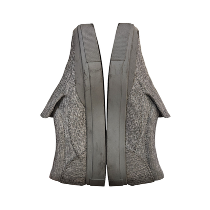 THE NORTH FACE ザノースフェイス シャトル スリッポン レディース ウォータープルーフ 防水 カジュアル スニーカー グレー 23cm NF52140 中古 T1