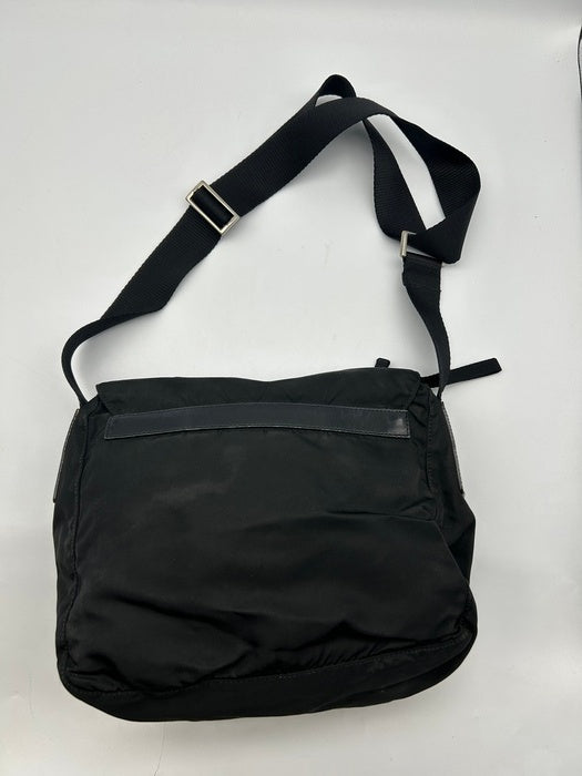 PRADA プラダ テスート ナイロン ショルダーバッグ ブラック 鞄 ブランド ミニ 小さめ 中古 W1