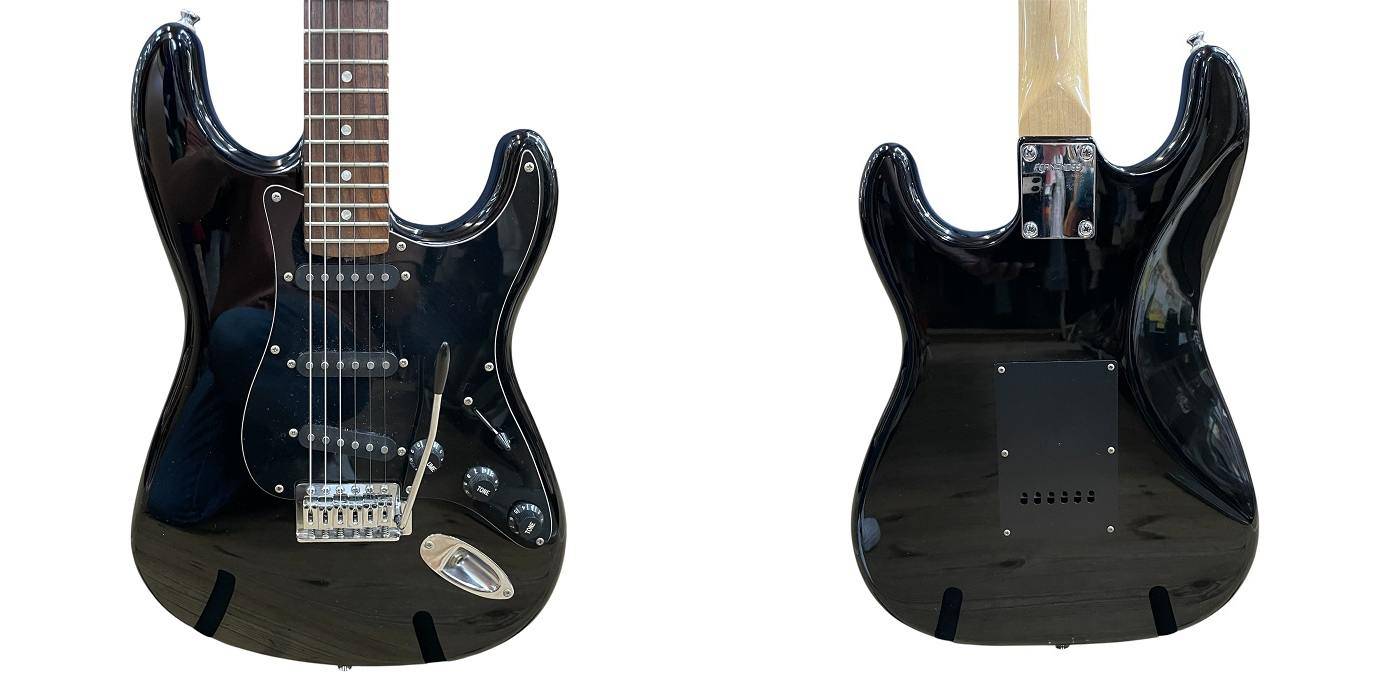 Fernandes ストラトタイプ エレキギター 3シングル 黒 22F 中古 R4
