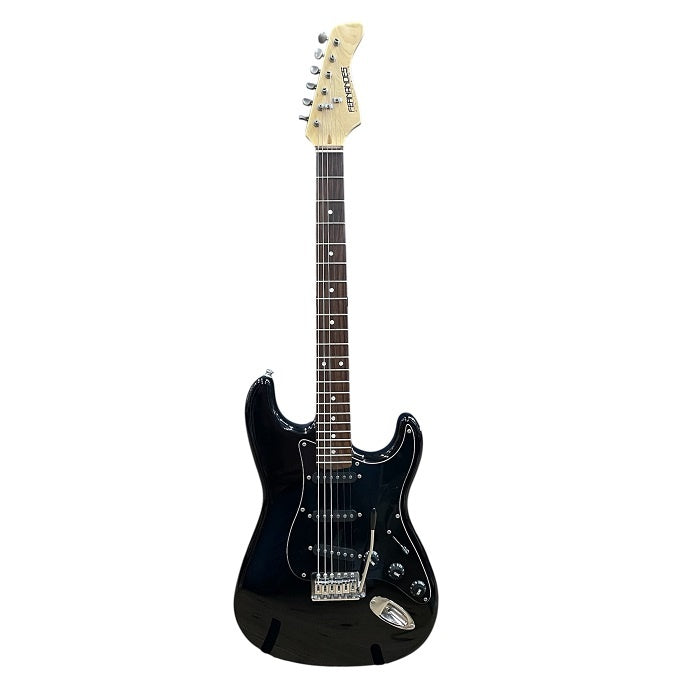 Fernandes ストラトタイプ エレキギター 3シングル 黒 22F 中古 R4