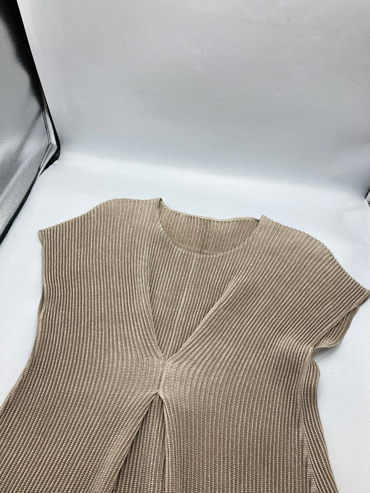 SPECCHIO スペッチオ シャトルプリーツ フレンチスリーブ ワンピース サイズ40 中古 D4