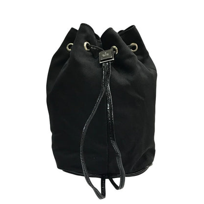 GUCCI グッチ 巾着ポーチ レディース ナイロン ミニバッグ 四角 無地 ブラック 039 0973 002113 中古 T1