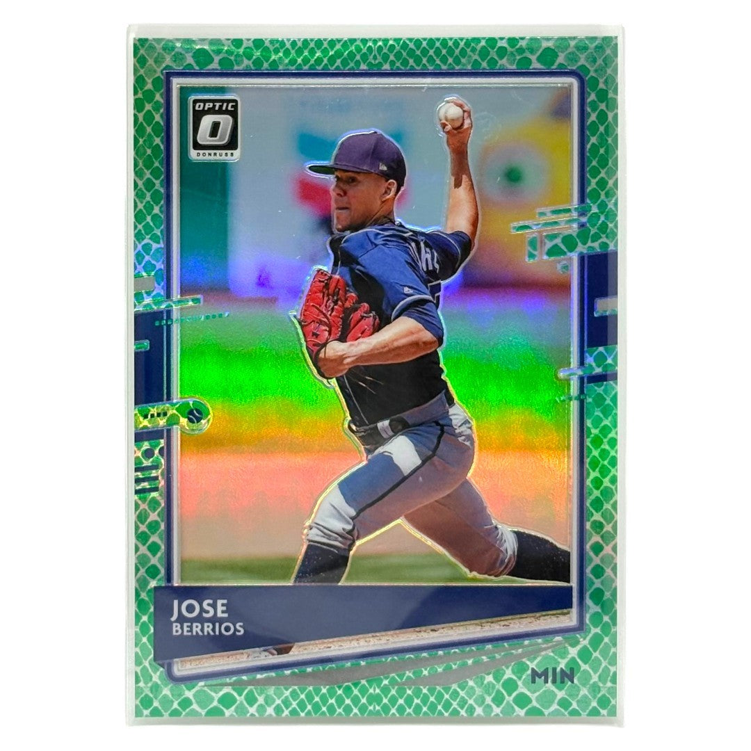 PANINI MLBカード DONRUSS OPTIC PRIZM JOSE BERRIOS MINNESOTA TWINS /84 #166 中古 IT1