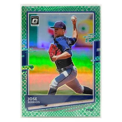 PANINI MLBカード DONRUSS OPTIC PRIZM JOSE BERRIOS MINNESOTA TWINS /84 #166 中古 IT1