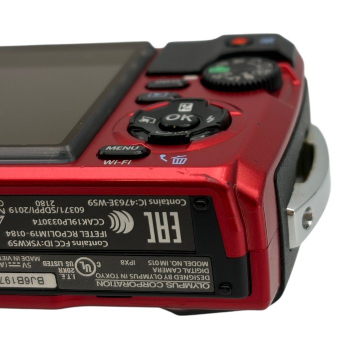 OLYMPUS デジタルカメラ Tough TG-6 レッド 1200万画素CMOS F2.0 15m 防水 100kgf耐荷重 GPS 内蔵Wi-Fi TG-6RED オリンパス デジカメ 水中撮影 アウトドア 防じん 耐衝撃 中古 W1