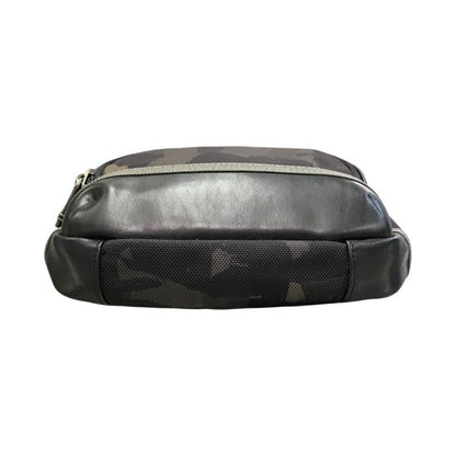 TUMI トゥミ ALPHA BRAVO クロスボディショルダーバッグ メンズ 斜め掛け ショルダーバッグ キーフック 迷彩 カモフラ ブラウン/ブラック 222306GC2 中古 T1
