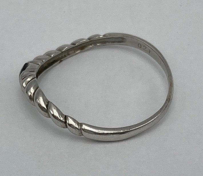 Pt900 青石0.21ct デザインリング 22号 中古 D4