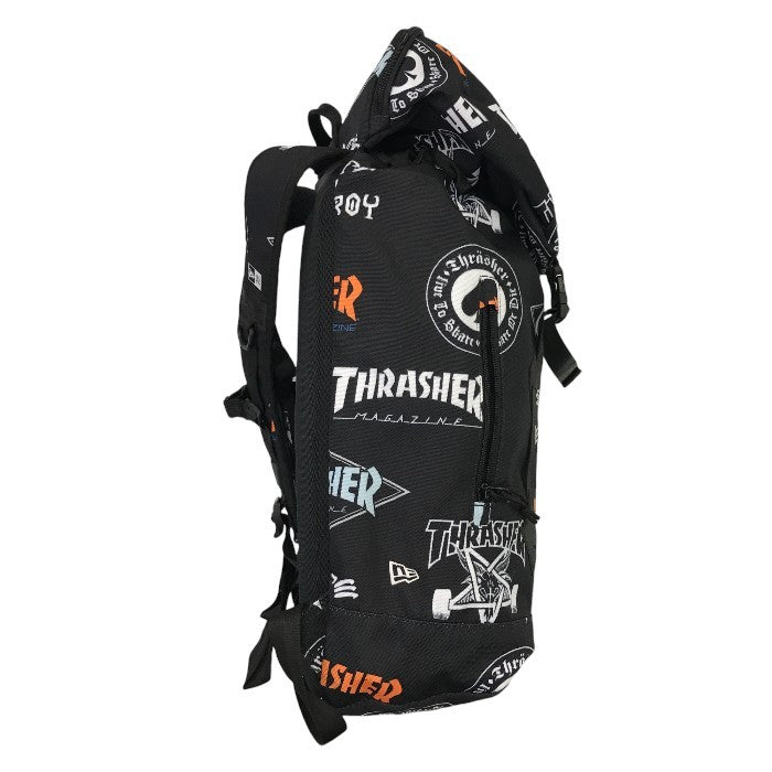 NEWERA × THRASHER リュック メンズ コラボ バックパック 総柄 大容量 ノートパソコン収納 ブラック 中古 T1
