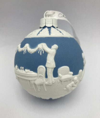 WEDGWOOD ウェッジウッド ホリデイ オーナメント DRESSING THE TREE CHRISTMAS BAUBLE 中古 D4