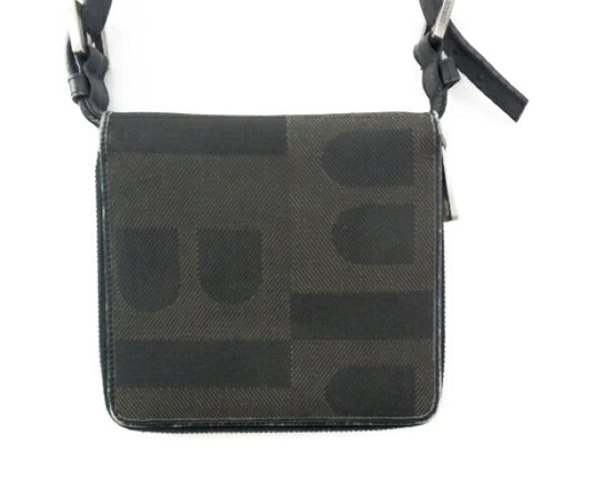 BALLY バリー ショルダー付 ウォレッ ト 財布 中古  黒 ブラック レディース メンズ ブランド BADRAN