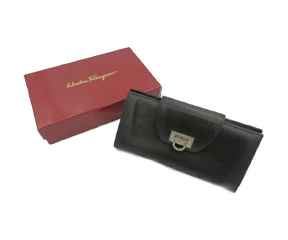 Salvatore Ferragamo ガンチーニ 2つ折り 長財布 中古  フェラガモ レザー 本革 ブランド ロングウォレット パスケース