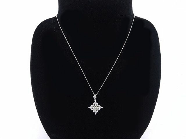 ダイヤ0.407ct+0.46ct Pt900 ネックレス中古  ひし形のトップがシャープで印象的なダイヤネックレスです♪
